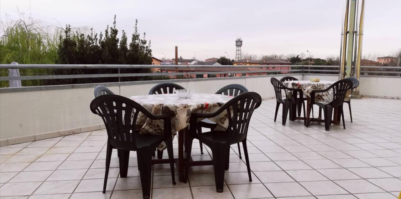Albergo La Rovere Roverbella المظهر الخارجي الصورة