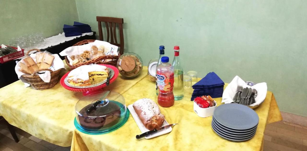 Albergo La Rovere Roverbella المظهر الخارجي الصورة