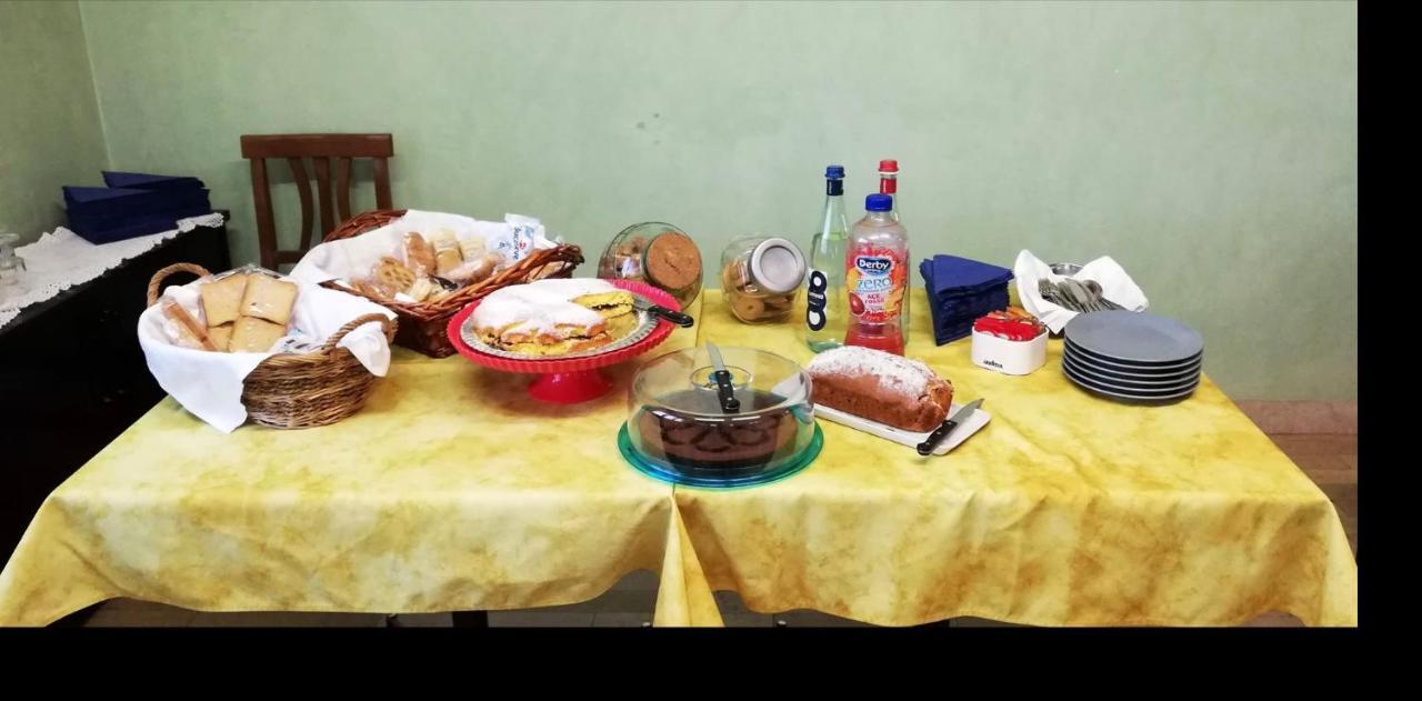 Albergo La Rovere Roverbella المظهر الخارجي الصورة